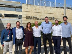 צוות משרד החוץ וחברת All Clound צילום הלנה גרצן