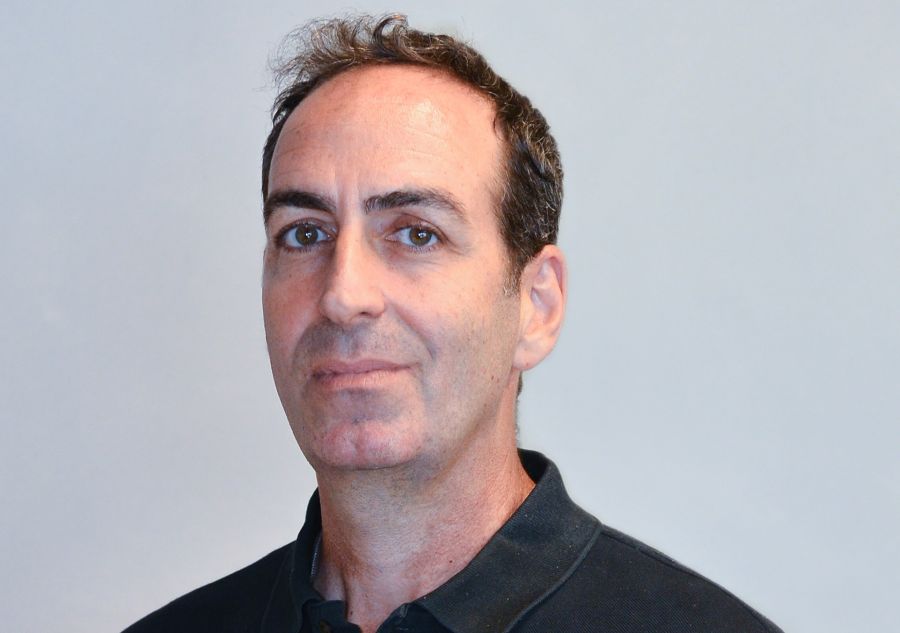 שמוליק מילנר מנכל משותף טופ מערכות. צלם עופר עבודי