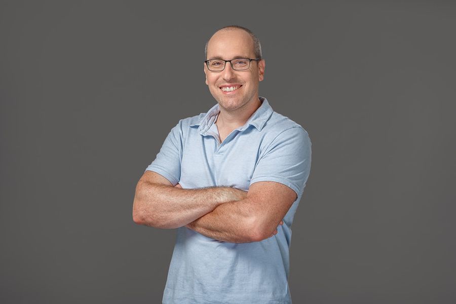 אורי בייטלר מנכל פליופס צלם בני גמזו לטובה